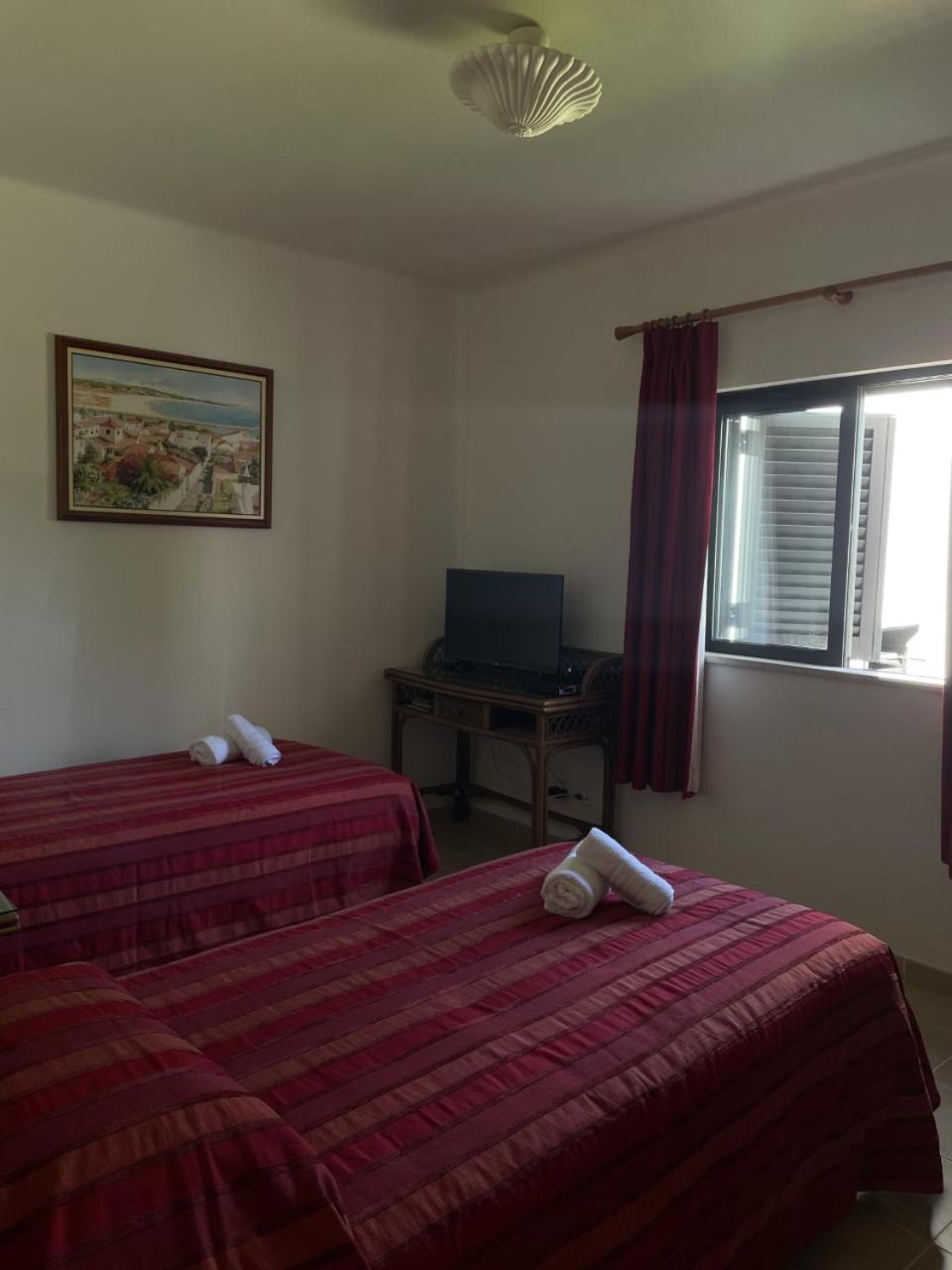 Apartamentos Santa Teresinha 알보르 외부 사진